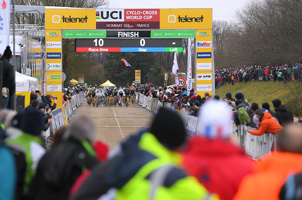 The elite men start in Nommay