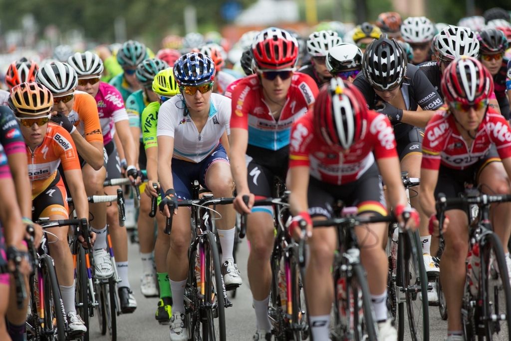 Megan Guarnier (Boels Dolmans) in the WorldTour leader's jersey