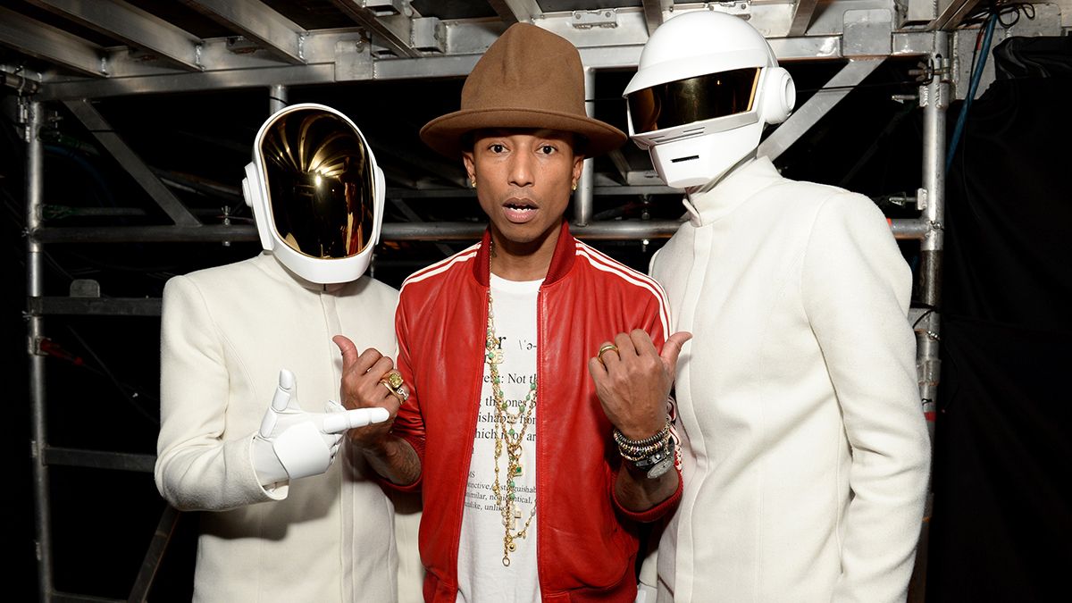 Remember when Pharrell Williams' monumental hat sent the internet into a  frenzy?