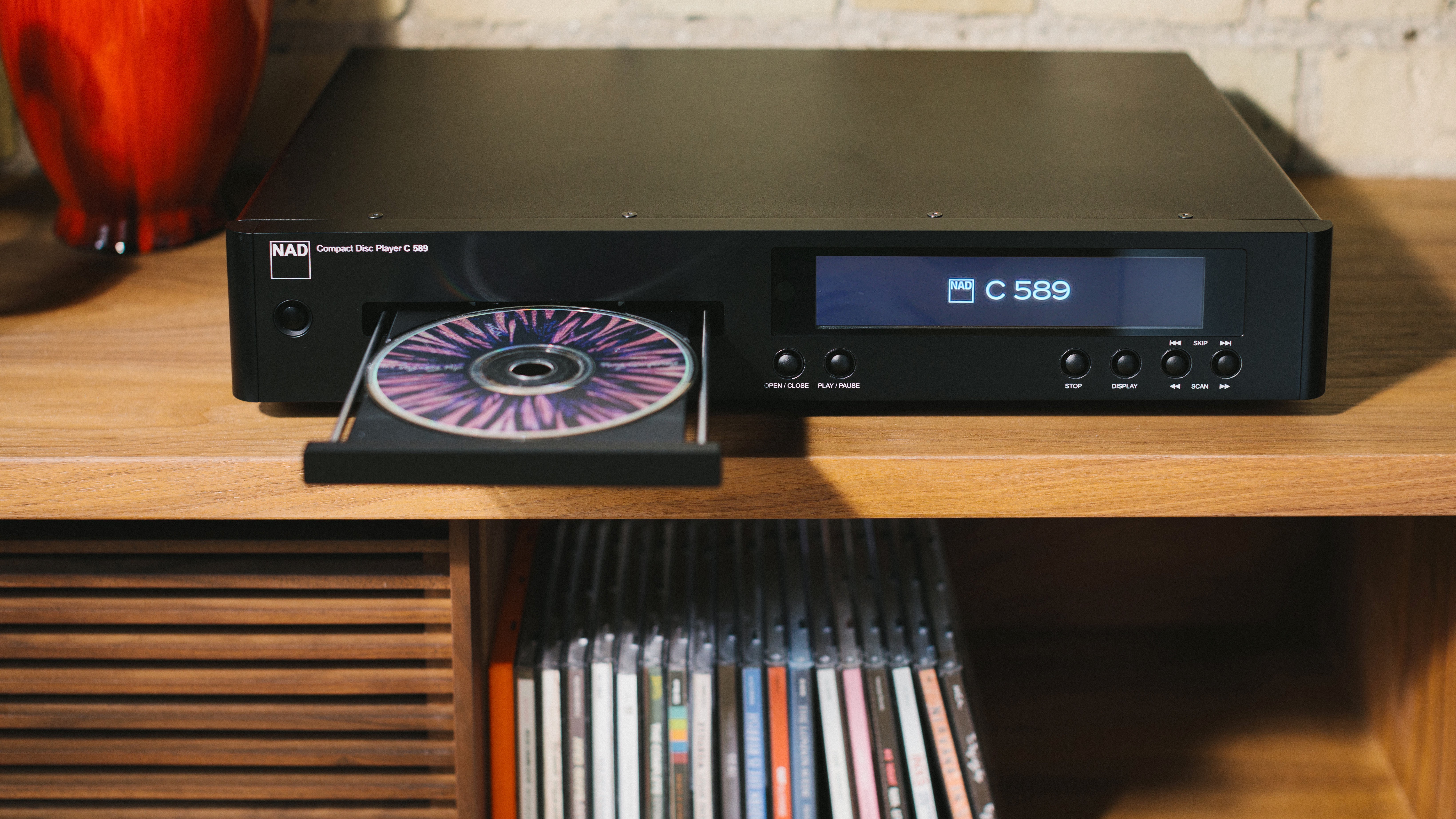 NAD C 589 CD player
