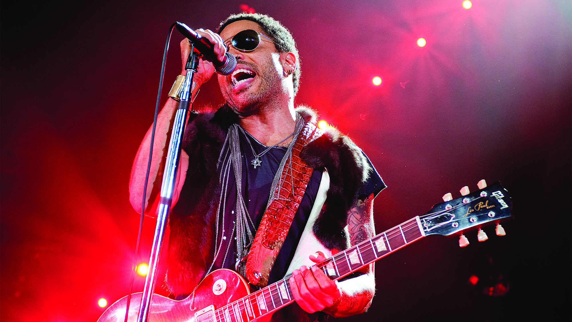 Lenny Kravitz performs in concert
