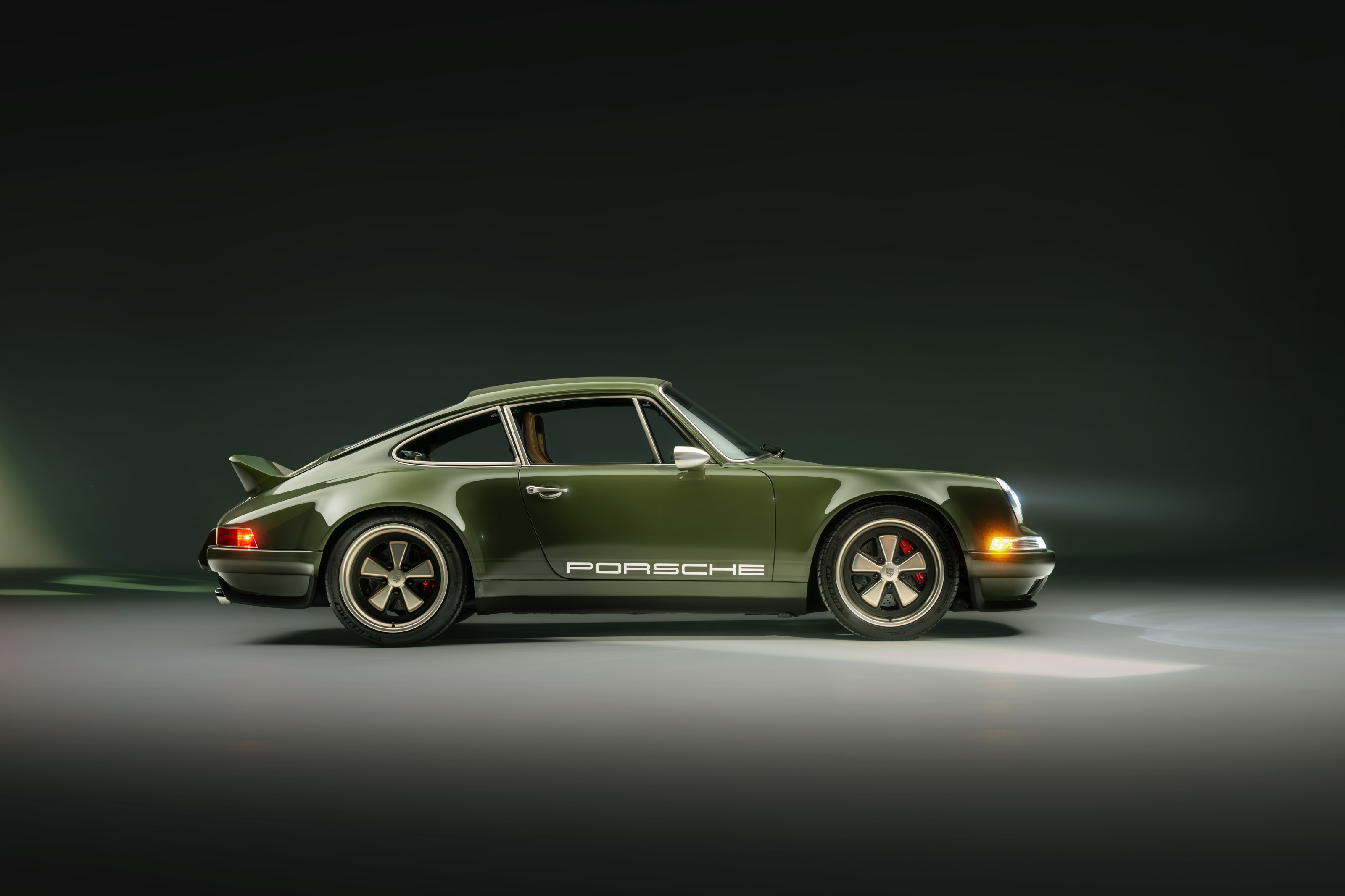 Porsche 911 by Theon Design