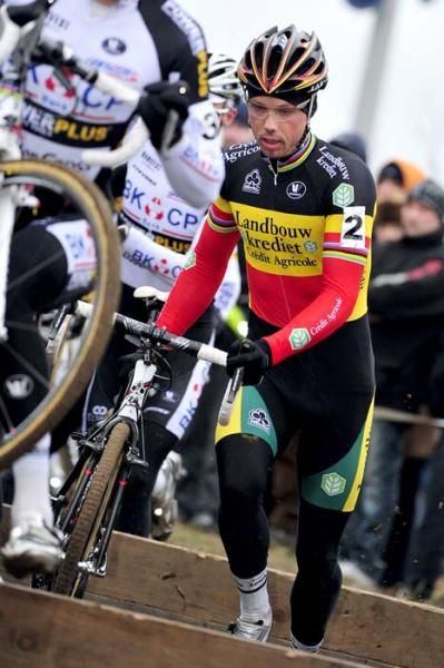 Sven Nys (Landbouwcredit) in a BKCP sandwich
