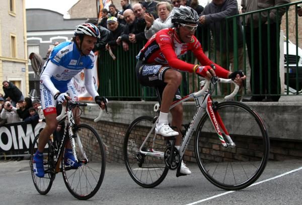 Scarponi looked to be reasonably comfortable, but it was Garzelli who would finish ahead less than a minute later