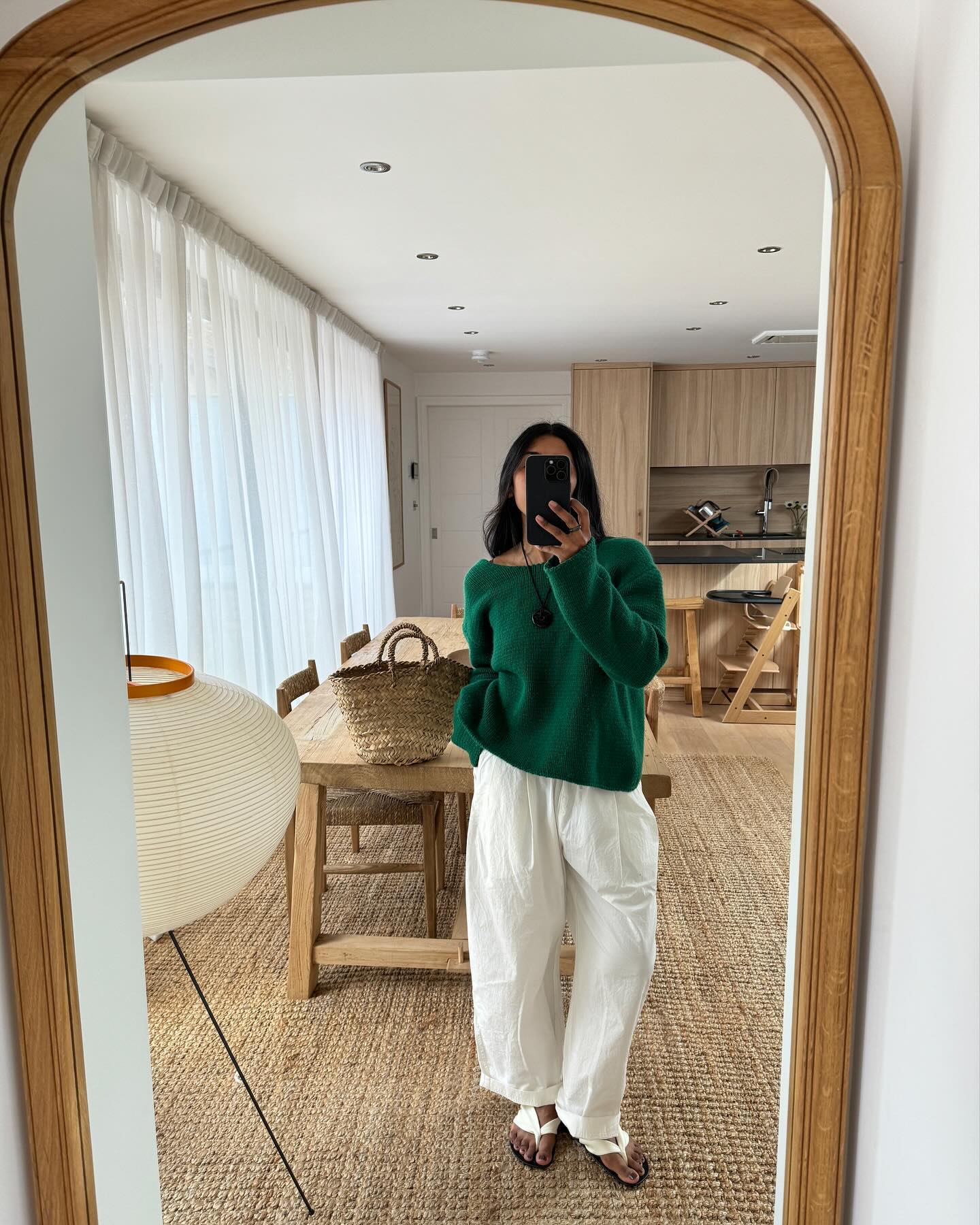 An image of @monikh wearing white sandals.