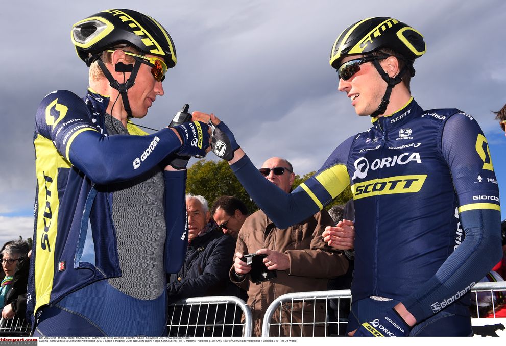 Orica Scott before the start of stage 5