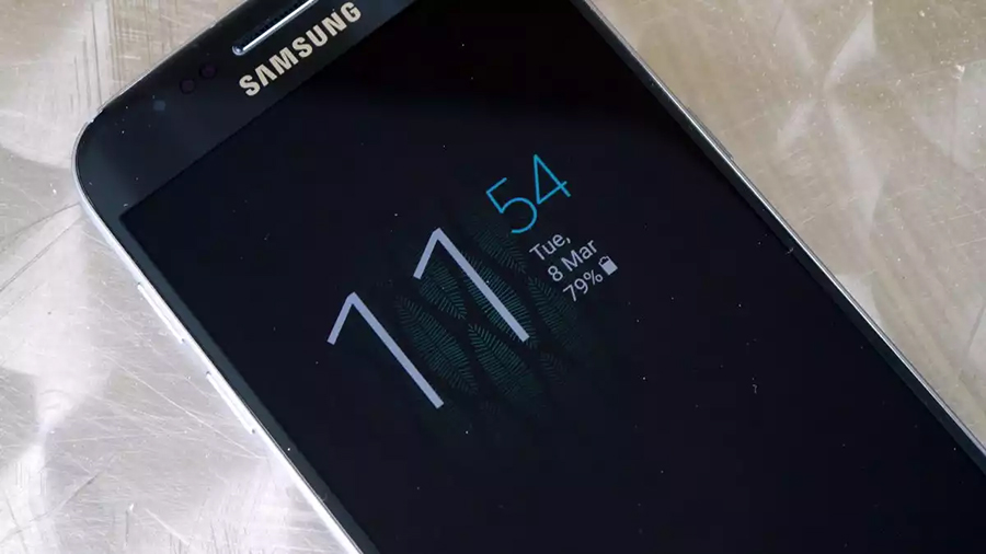 Samsung Galaxy S7 always on display clock