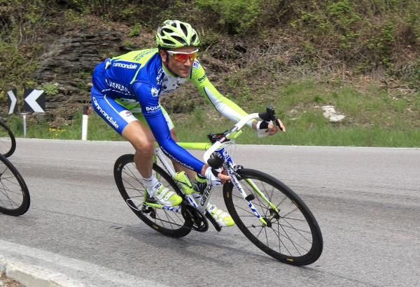 Ivan Basso (Liquigas-Cannondale) on a descent.