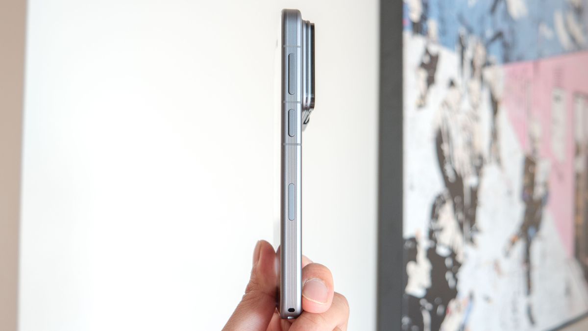 Honor Robot Phone hands-on.