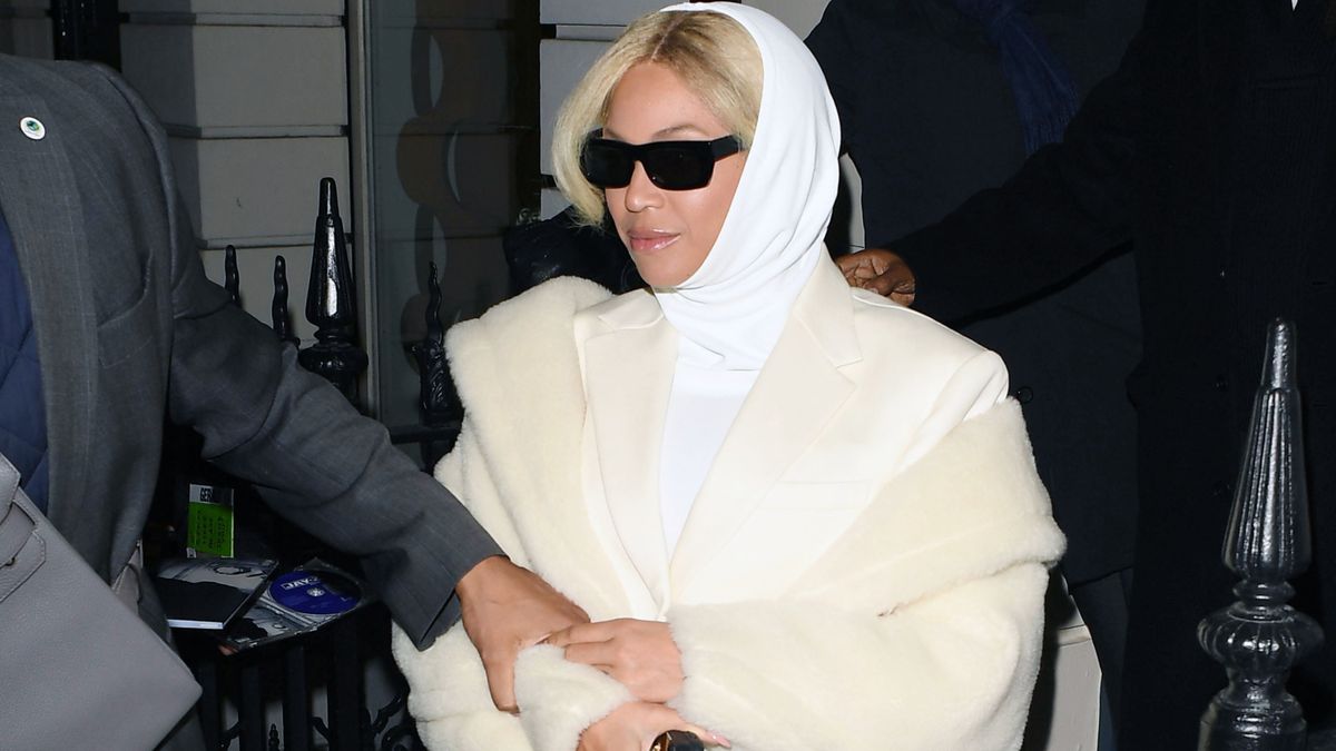 Beyoncé’s All-White Outfit Was Monochrome Perfection | Marie Claire