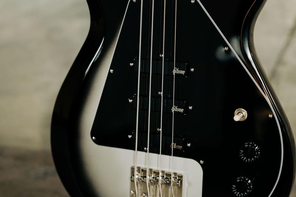 Epiphone Mike Dirnt G-3