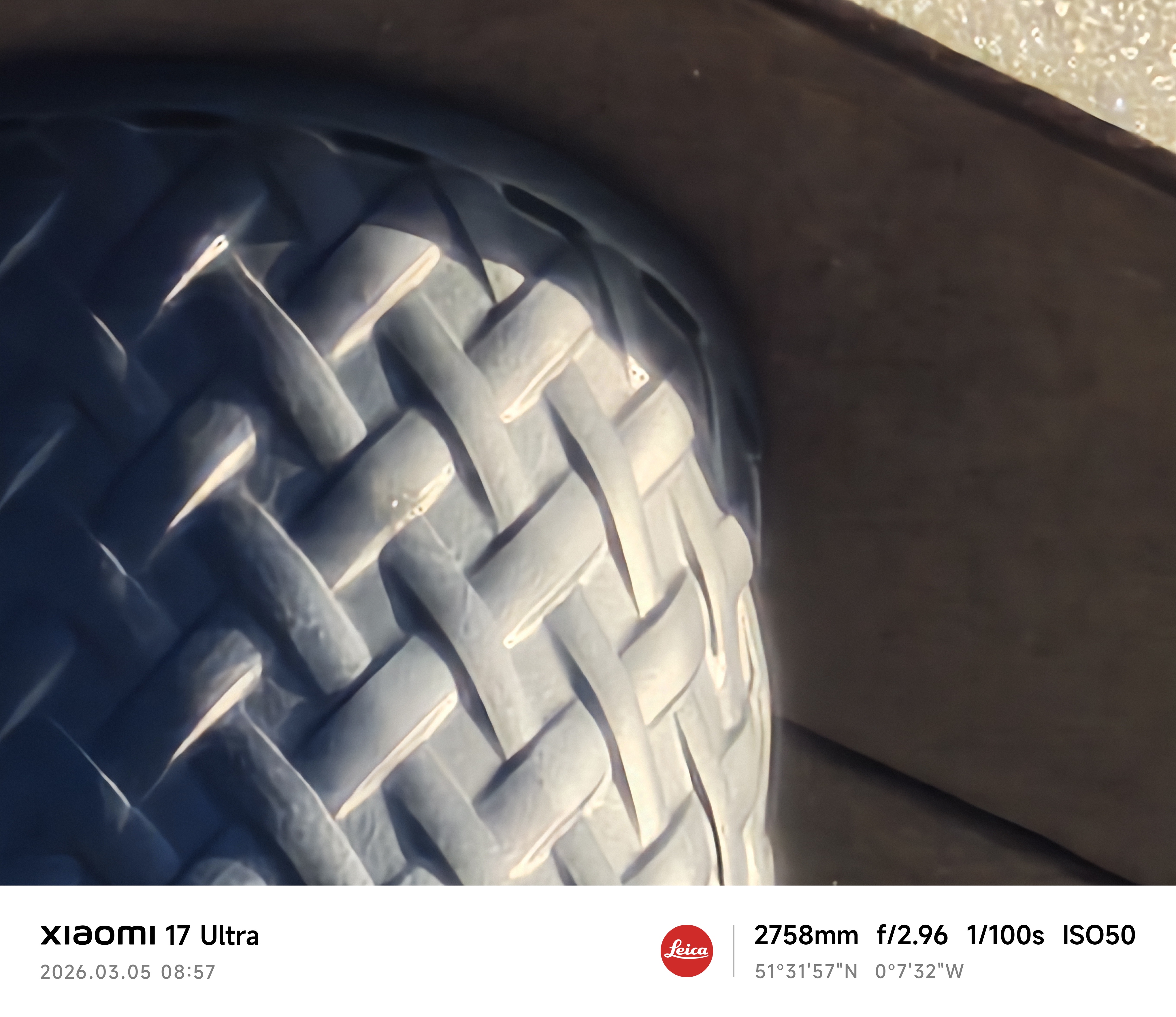 Xiaomi 17 Ultra camera sample highrise zoom 120x