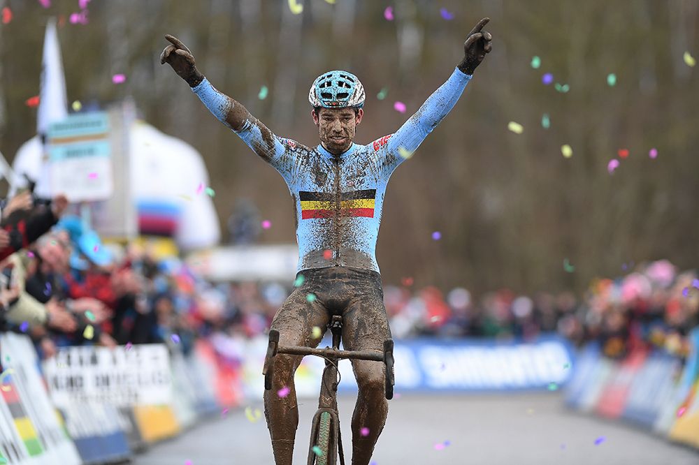 Wout van Aert wins the 2017 UCI Cyclo-cross World Championship