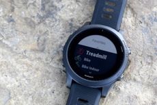 The Garmin Forerunner 945 showing workout details for cycling and running