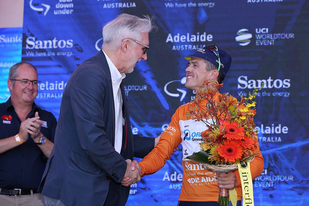 Simon Gerrans (Orica-GreenEdge) with Brian Cookson