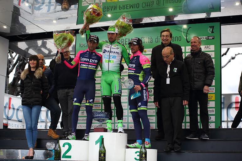 Sonny Colbrelli (Bardiani CSF) tops the podium at GP Lugano