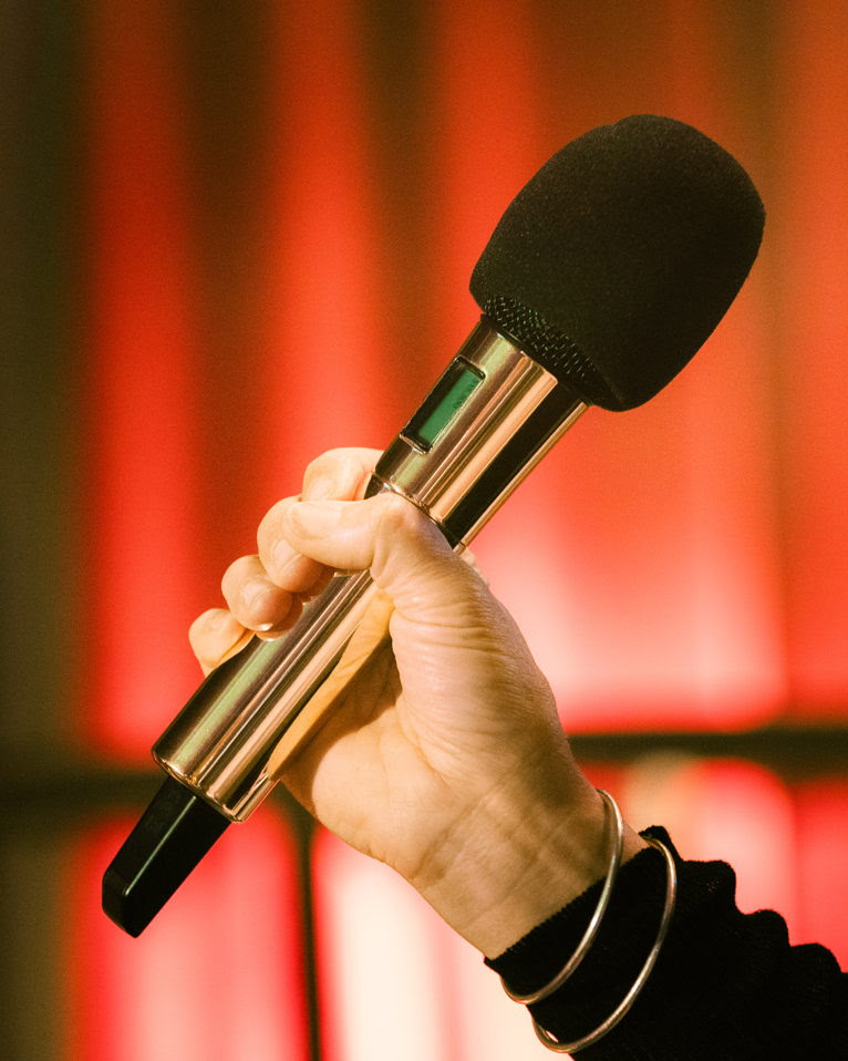 Guests can belt out their favorite songs using gold-plated Sennheiser mics, bringing the rock star experience to karaoke performers of all skill levels.