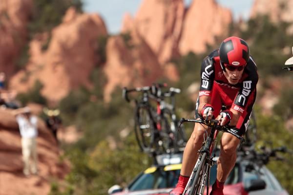George Hincapie (BMC) going fast and finished at only 7 seconds back.