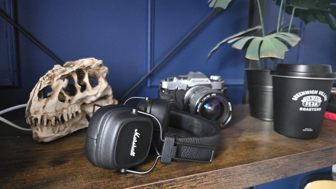 Marshall Major IV headphone deal