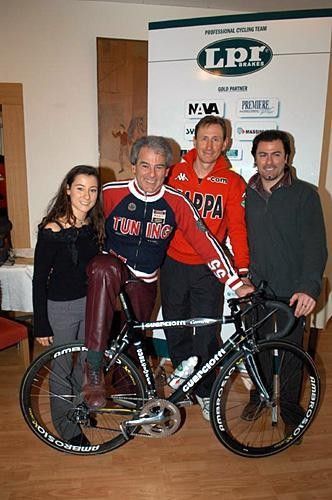 Dmitri Konyshev with the Guerciotti family
