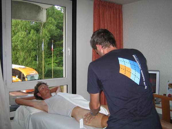 Toby Watson gives Van Summeren a post-race rub