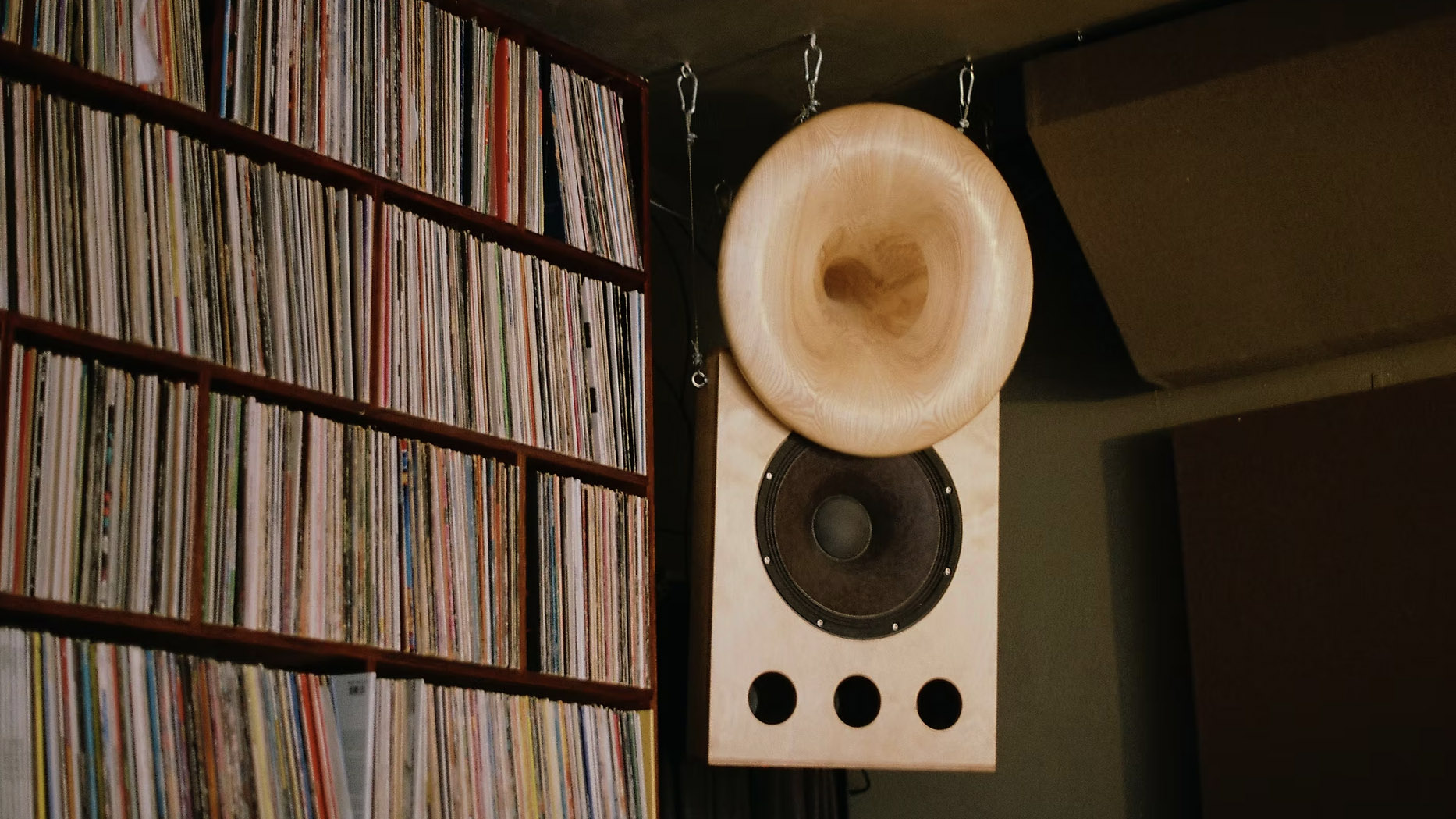 Jazu, a listening bar