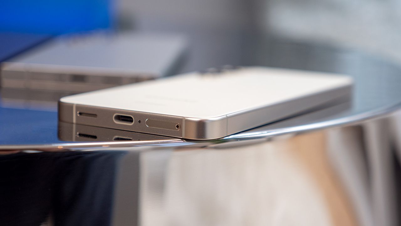 Looking at the different colorways of the Samsung Galaxy S24