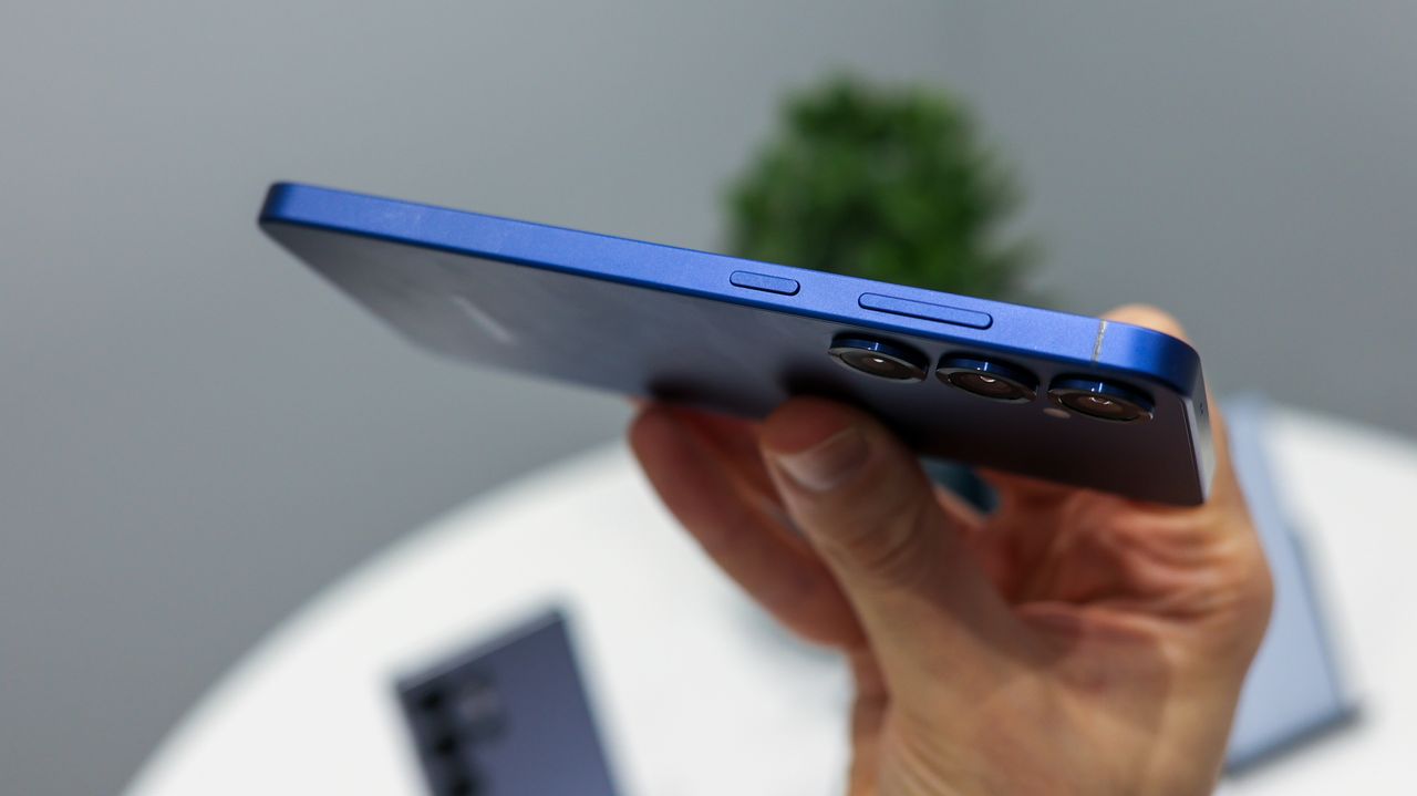 A photo of the Samsung Galaxy S25 series