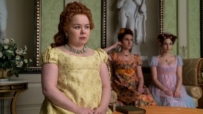 BRIDGERTON (L to R) NICOLA COUGHLAN as PENELOPE FEATHERINGTON, BESSIE CARTER as PRUDENCE FEATHERINGTON and HARRIET CAINS as PHILLIPA FEATHERINGTON in episode 10 of BRIDGERTON