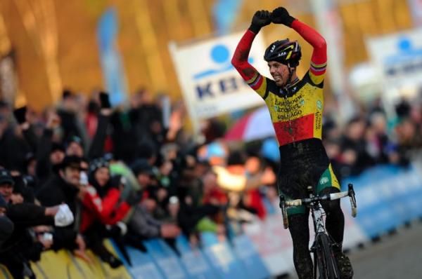 Sven Nys took over the GvA Trophy lead with the win in Baal.