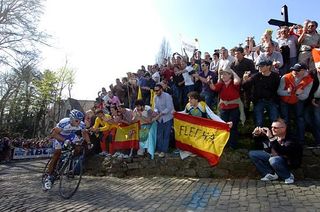 Stijn Devolder (Quick Step) on his decisive attack at the Muur van Geraardsbergen.