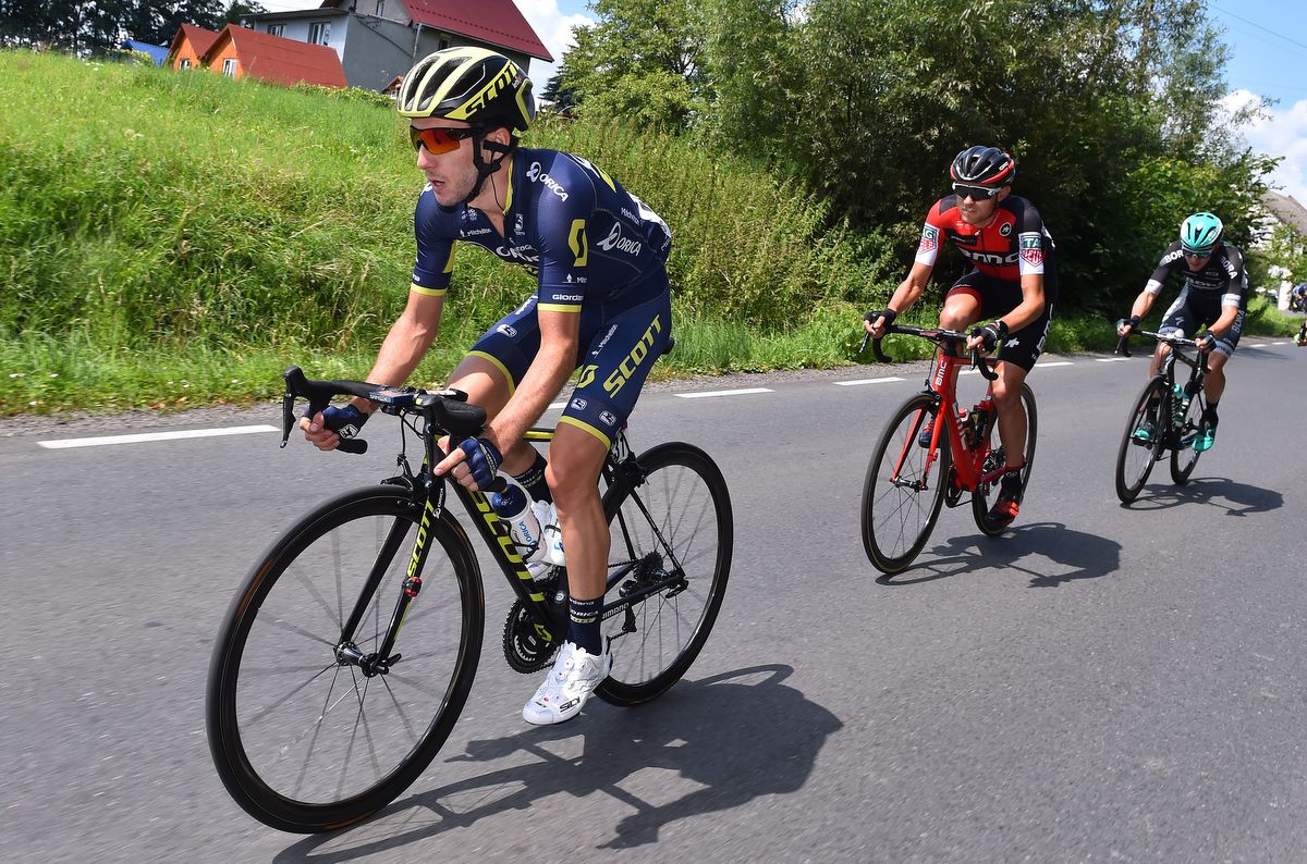 Adam Yates (Orica-Scott) rolls along