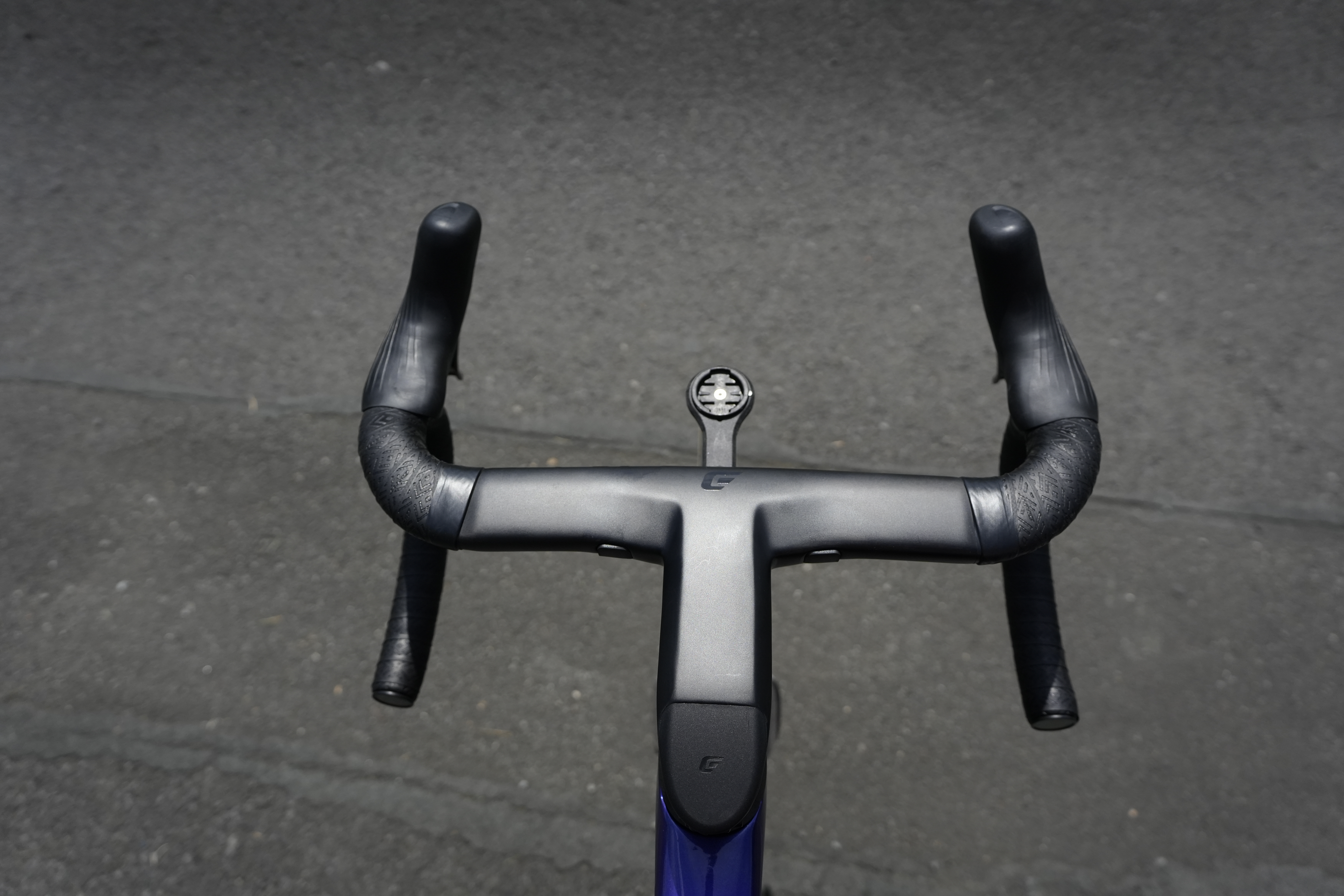 Fully integrated Cadex Aero cockpit
