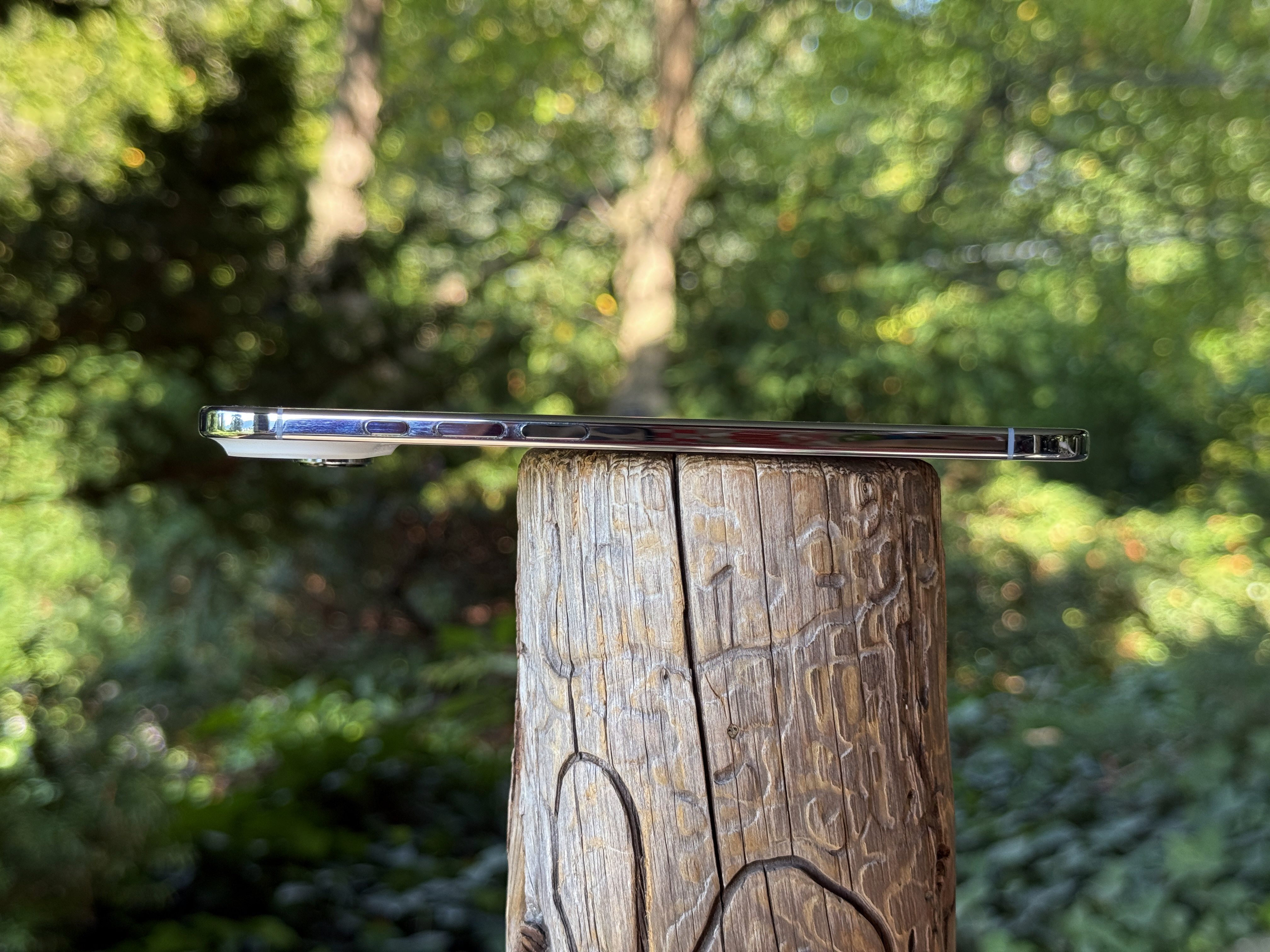 Apple iPhone Air Review