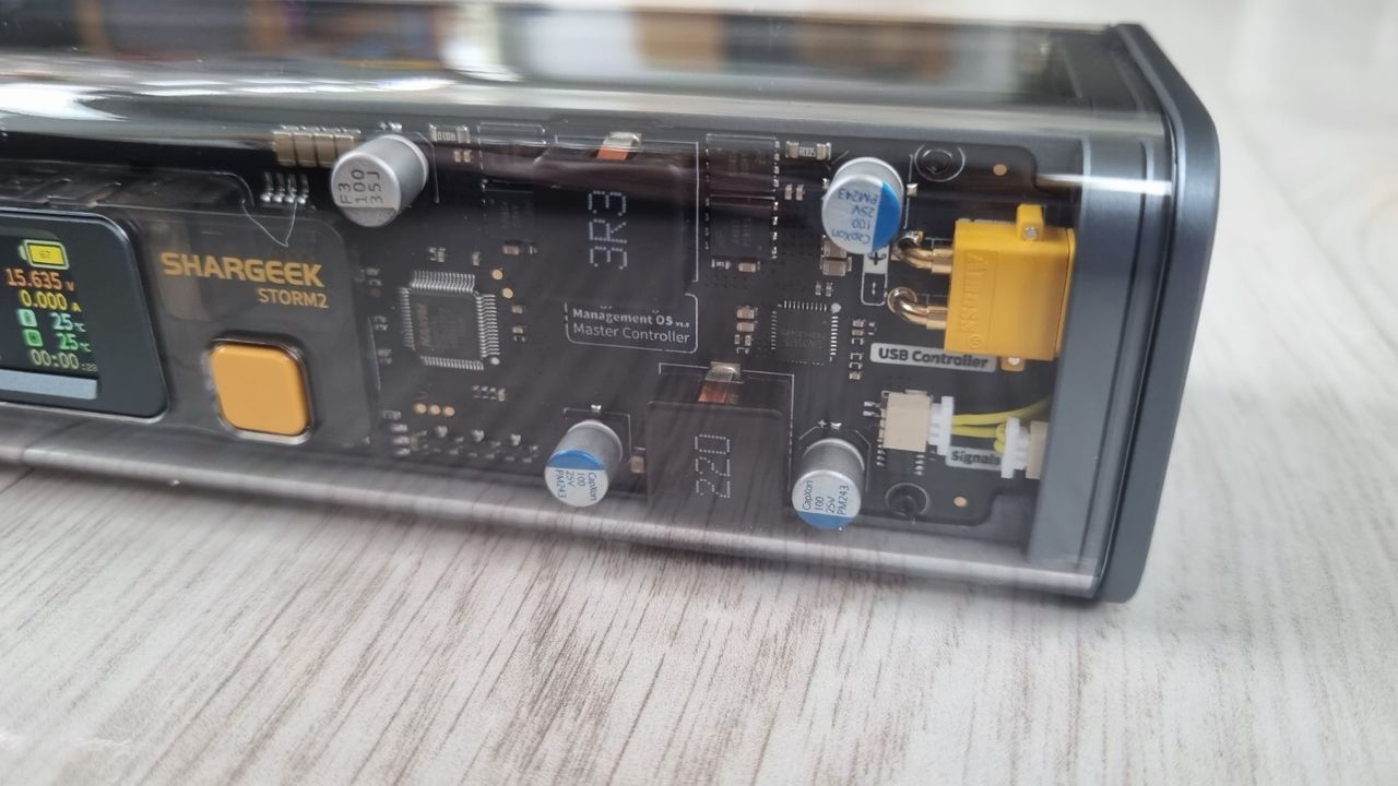 Shargeek Storm 2 power bank