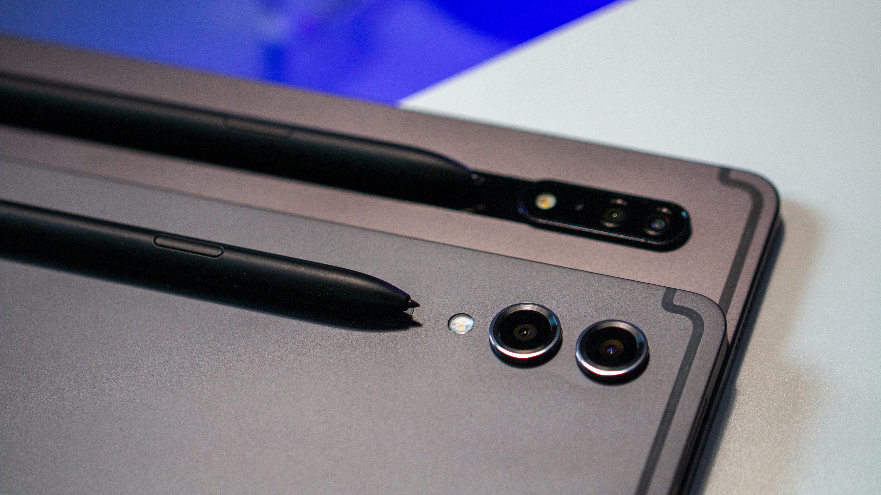 Câmera Samsung Galaxy Tab S9 Ultra vs. Galaxy Tab S8 Ultra e S Pen