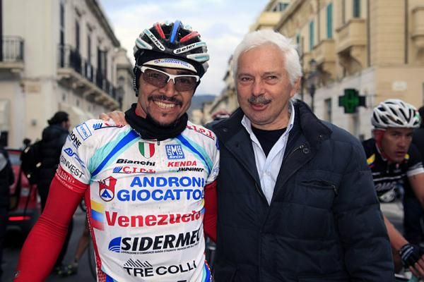Jose Serpa and Androni Giocattoli manager Gianni Savio.
