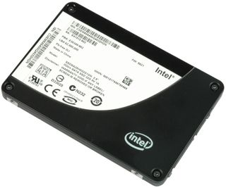 We used Intel’s X25-E SSD for the tests, as it is the fastest SATA drive currently available.