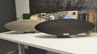 Bowers & Wilkins Zeppelin Pro Edition