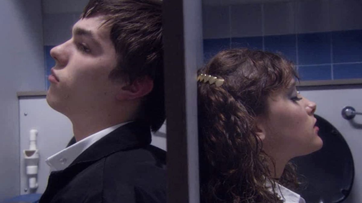 Nicholas Hoult and April Pearson on Skins