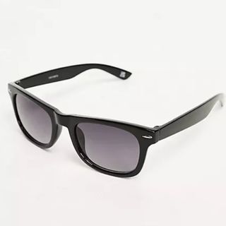 ASOS DESIGN retro square sunglasses in black 