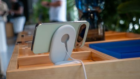 The official Google Pixelsnap Qi2 wireless charger and dock for the Google Pixel 10 series