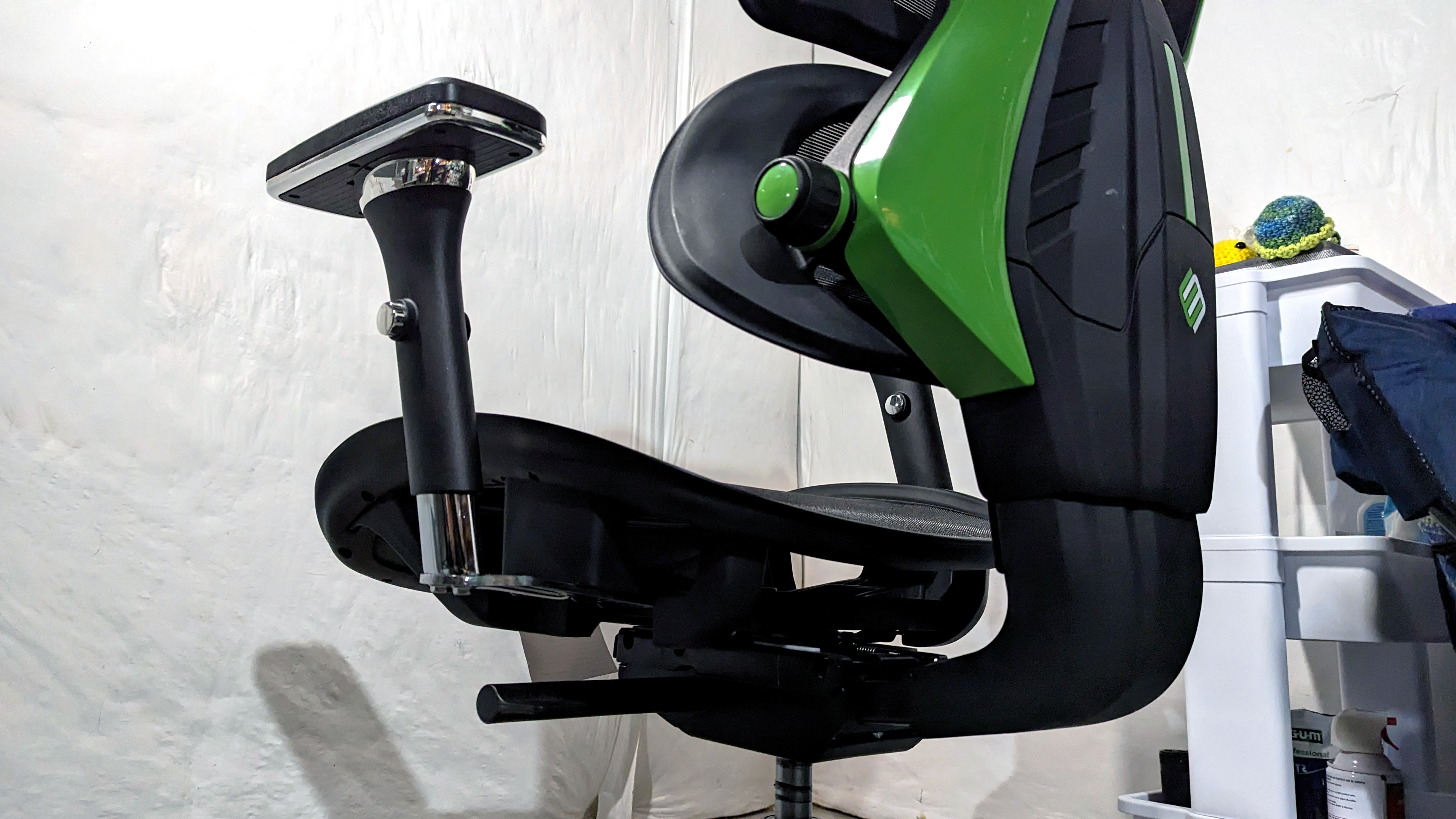 Eureka Ergonomics Typhon in the reviewer's gaming area