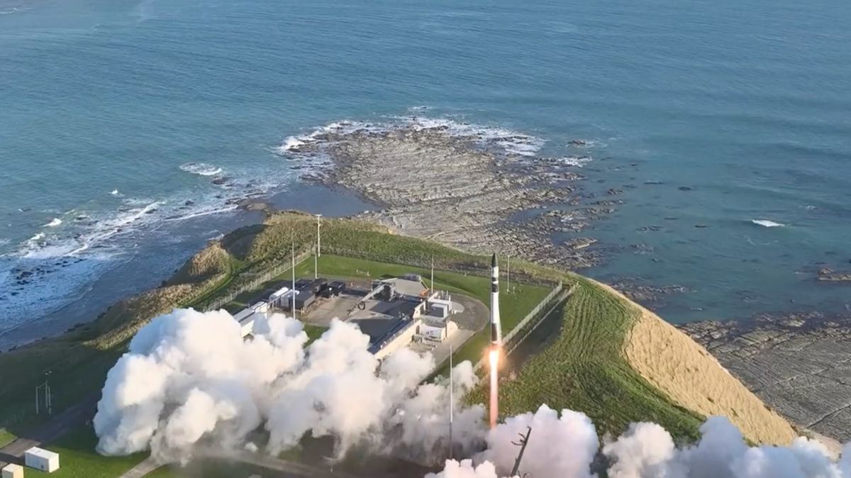 Rocket Lab launches two small NASA hurricane-monitoring probes into orbit