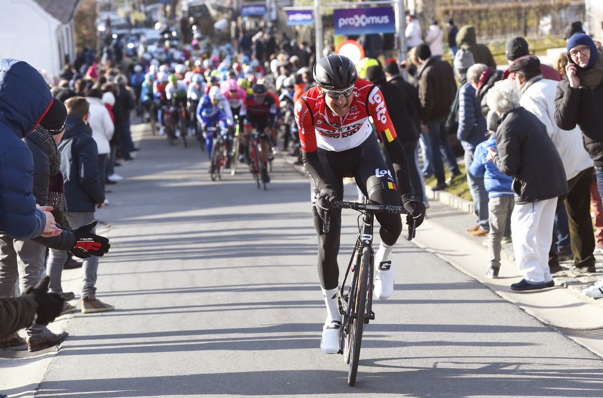 Tim Wellens (Lotto Soudal) stretches the peloton