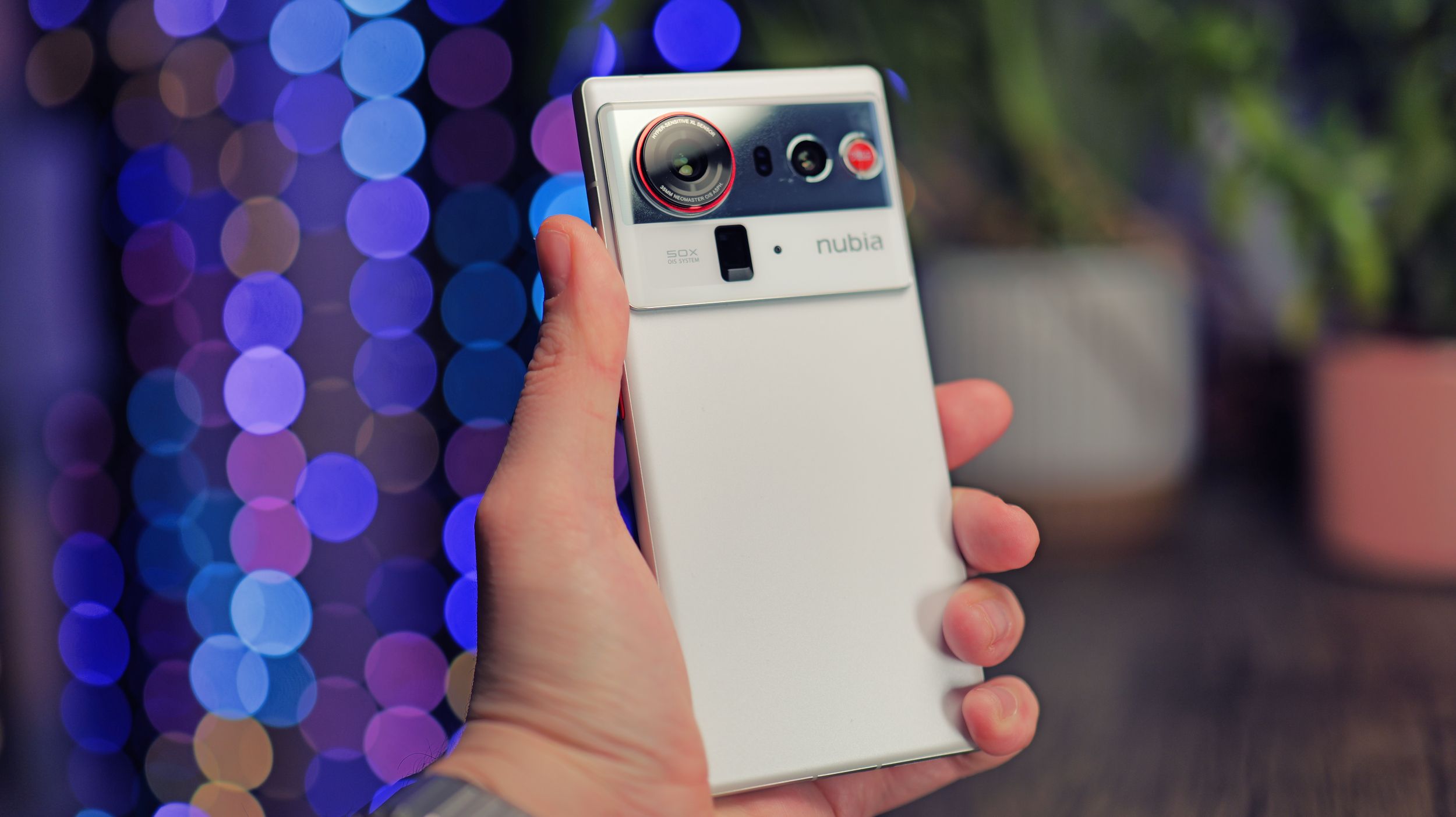 Nubia Z80 Ultra Challenges Flagship Phone Pricing