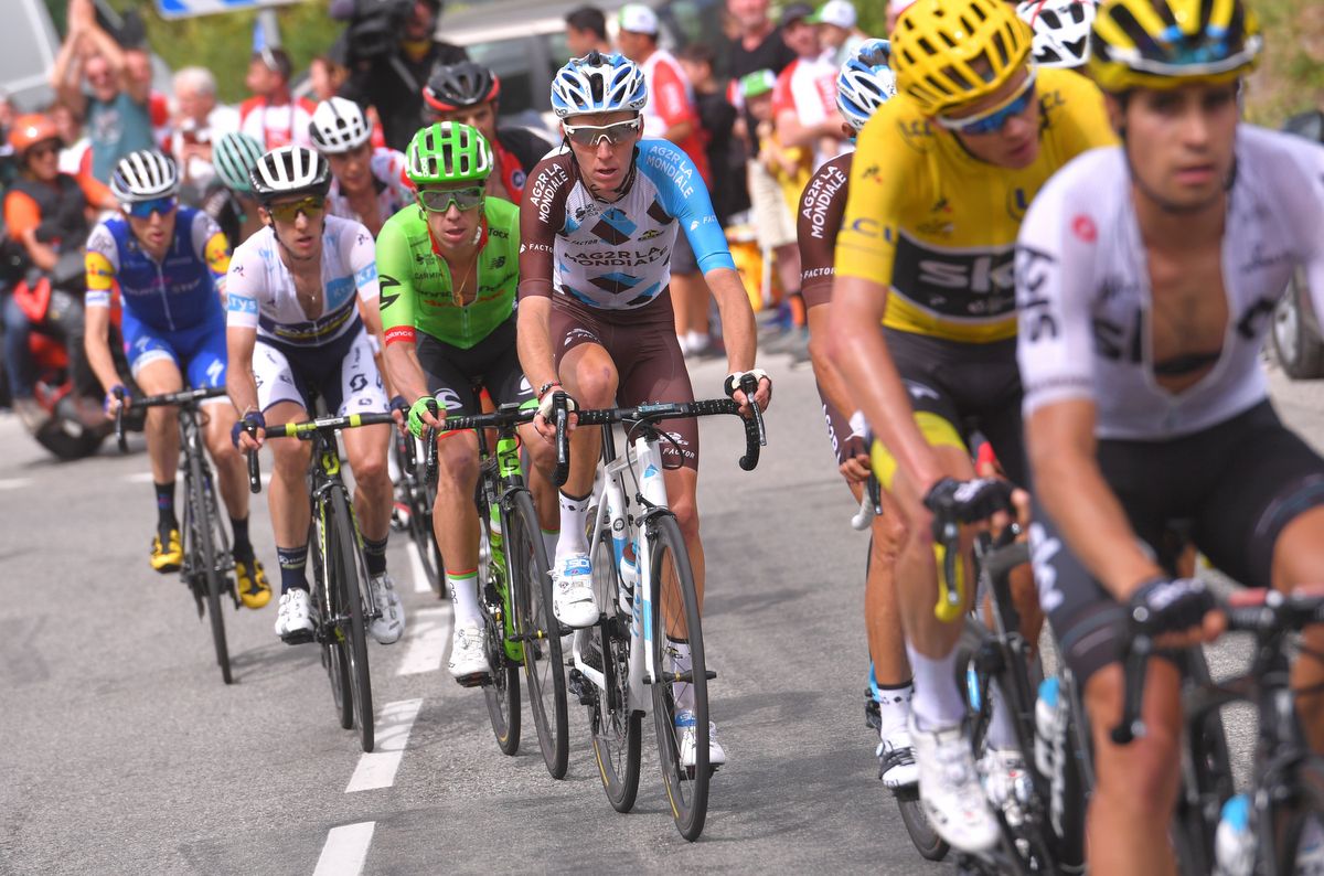 Dan Martin (Quick-Step Floors) at the back of the yellow jersey group