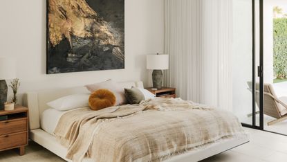 Off white on sale bedroom ideas