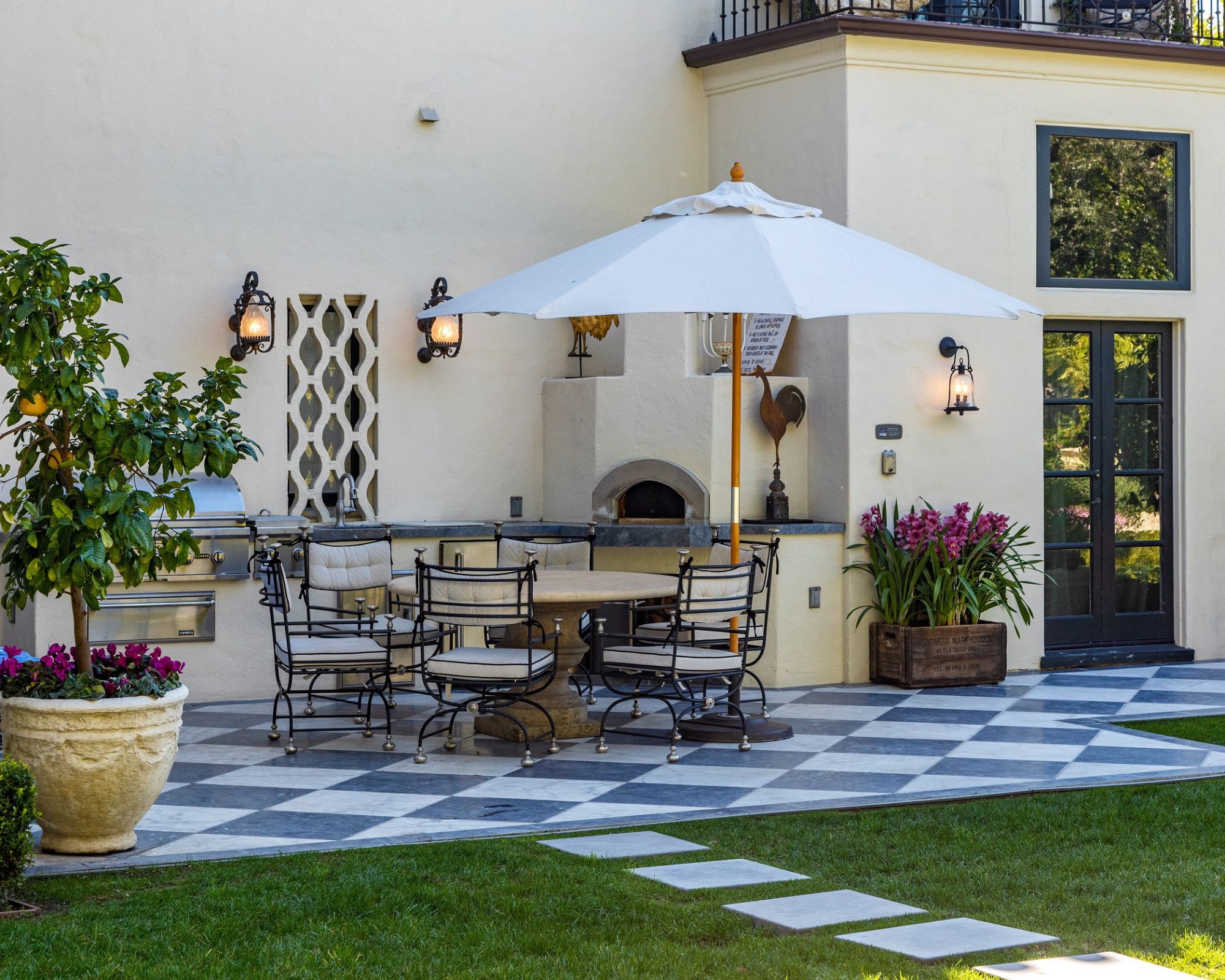 the outside of ozzy and sharon osbourne's California house for sale