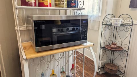 Sharp SMC1169KS 1.1 cu. ft. 1000W Smart Stainless Steel Countertop Microwave Oven being tested in writer&#039;s home